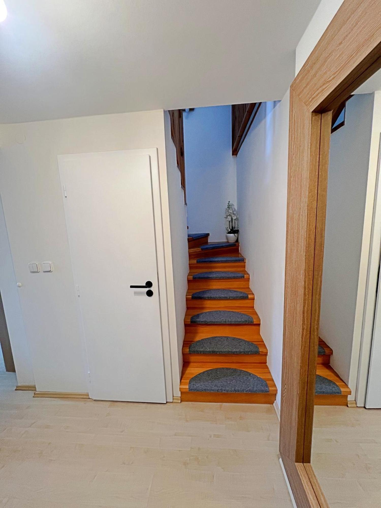 Mezonetovy Apartman V Centru Прага Екстер'єр фото