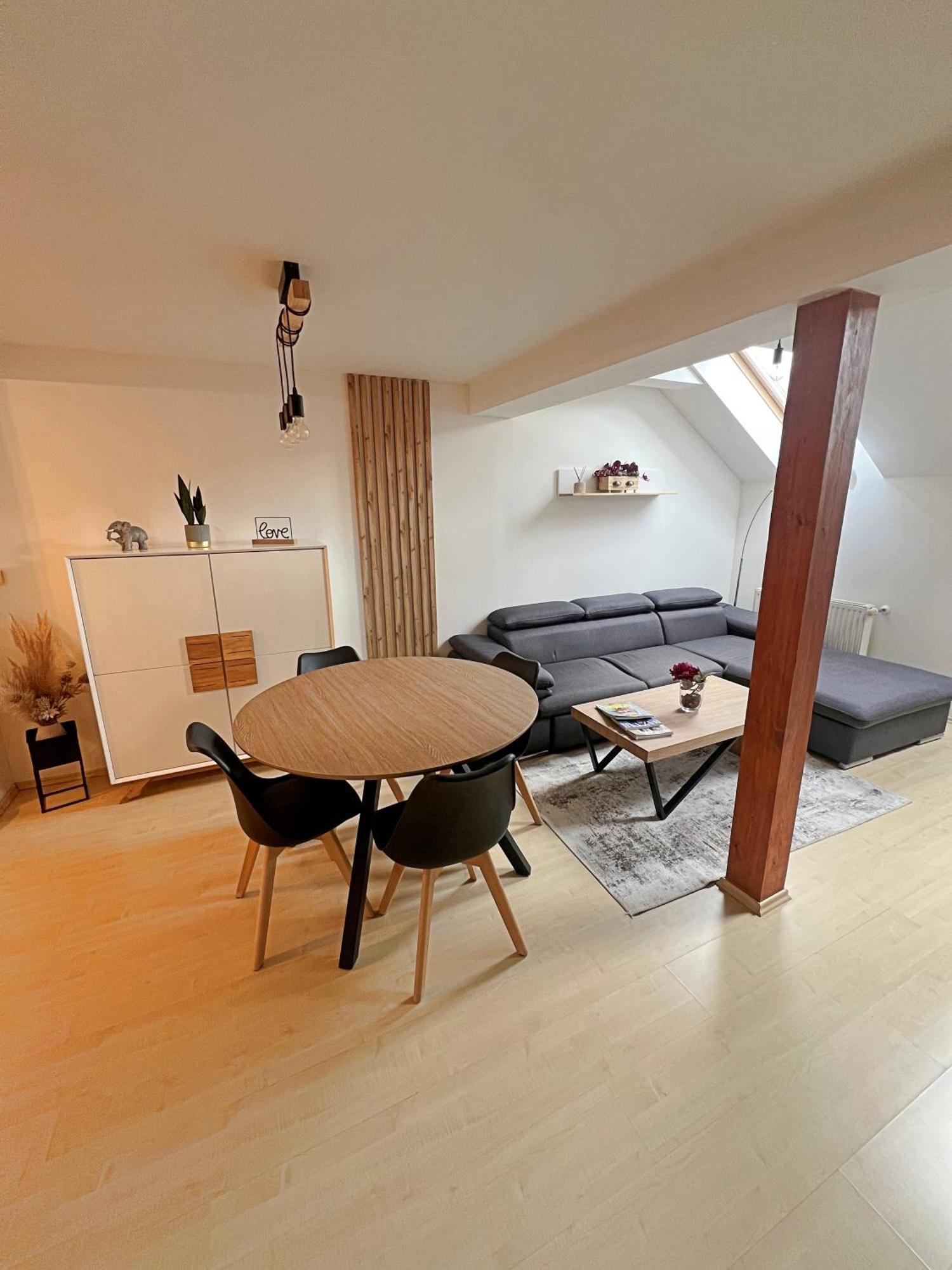 Mezonetovy Apartman V Centru Прага Екстер'єр фото